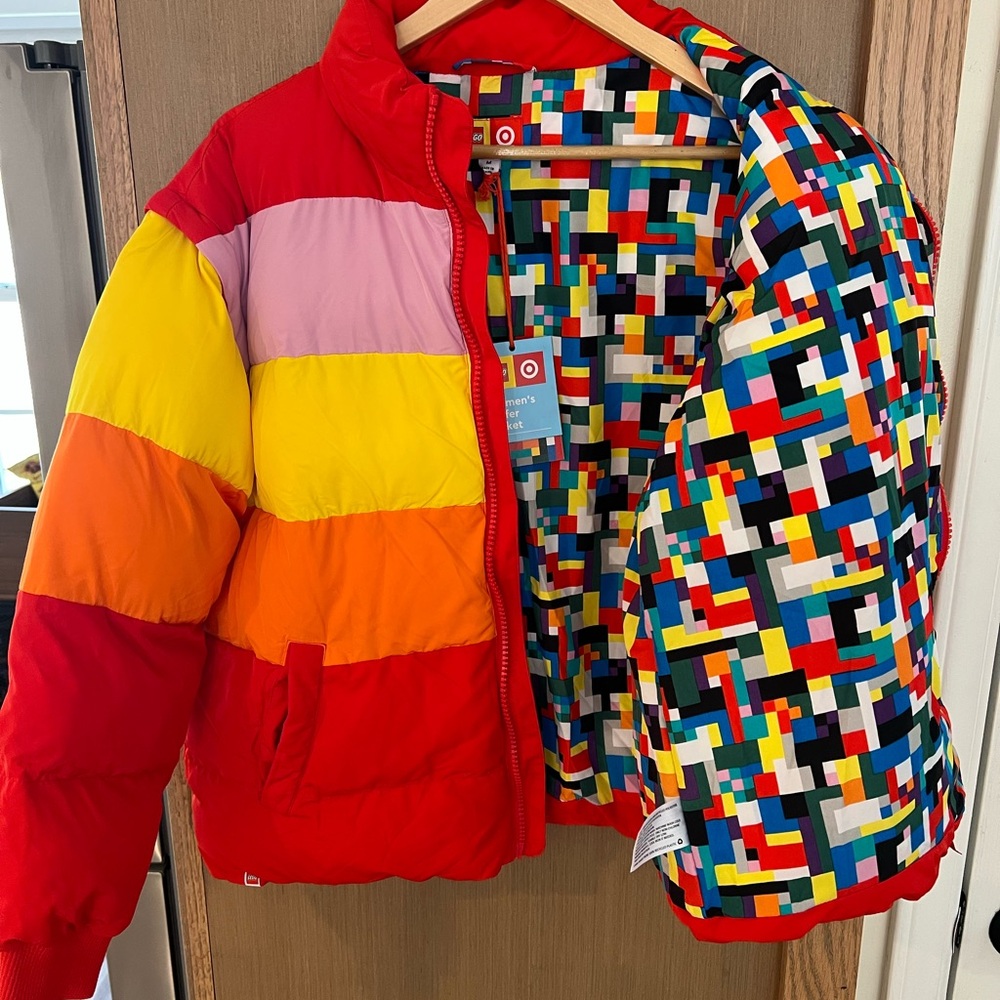 Lego Puffer Jacket - SLEEVES REMOVABLE FOR A BADDIE LEGO PUFFER VEST!! - Picture 2 of 4